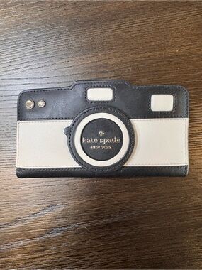 Like New Kate Spade Other Oh Snap Camera Large Slim Bifold Wallet
